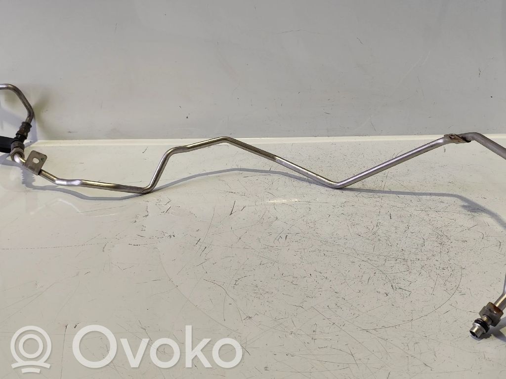 Öleinfüllstutzen   8R0317826Q