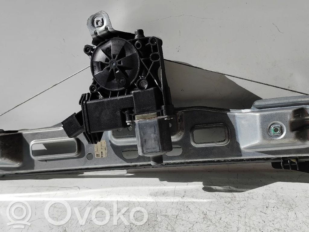 Opel Zafira C Mechanizm podnoszenia szyby tylnej bez silnika 