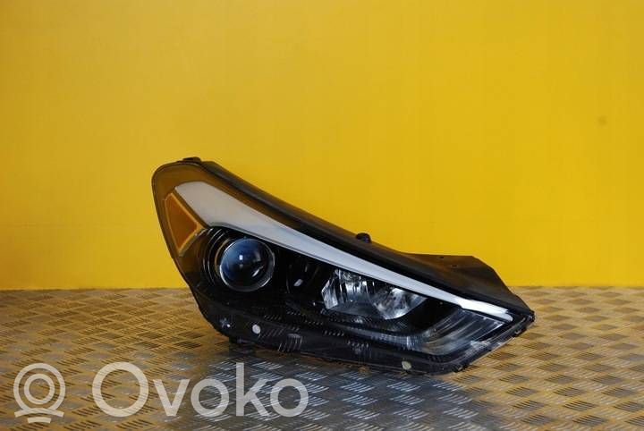 Hyundai Tucson TL Lampa przednia 