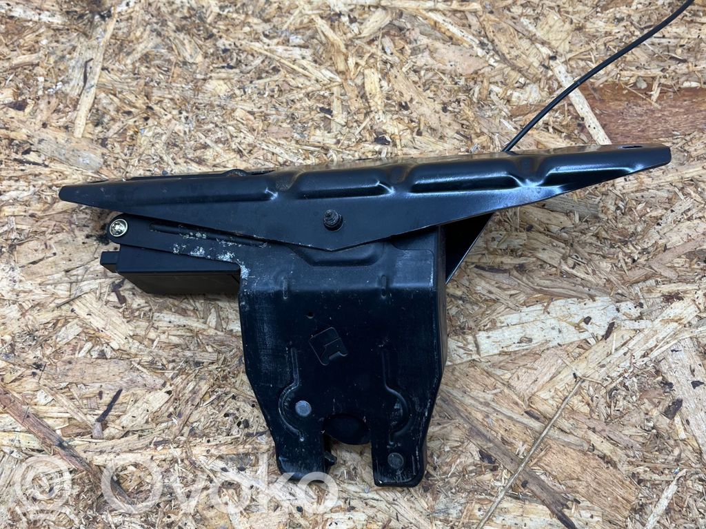 Tailgate/trunk/boot lock/catch/latch   7014870
