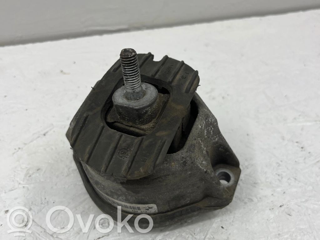 BMW 5 E60 E61 Engine mount bracket 