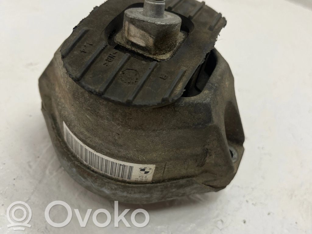 BMW 5 E60 E61 Engine mount bracket 