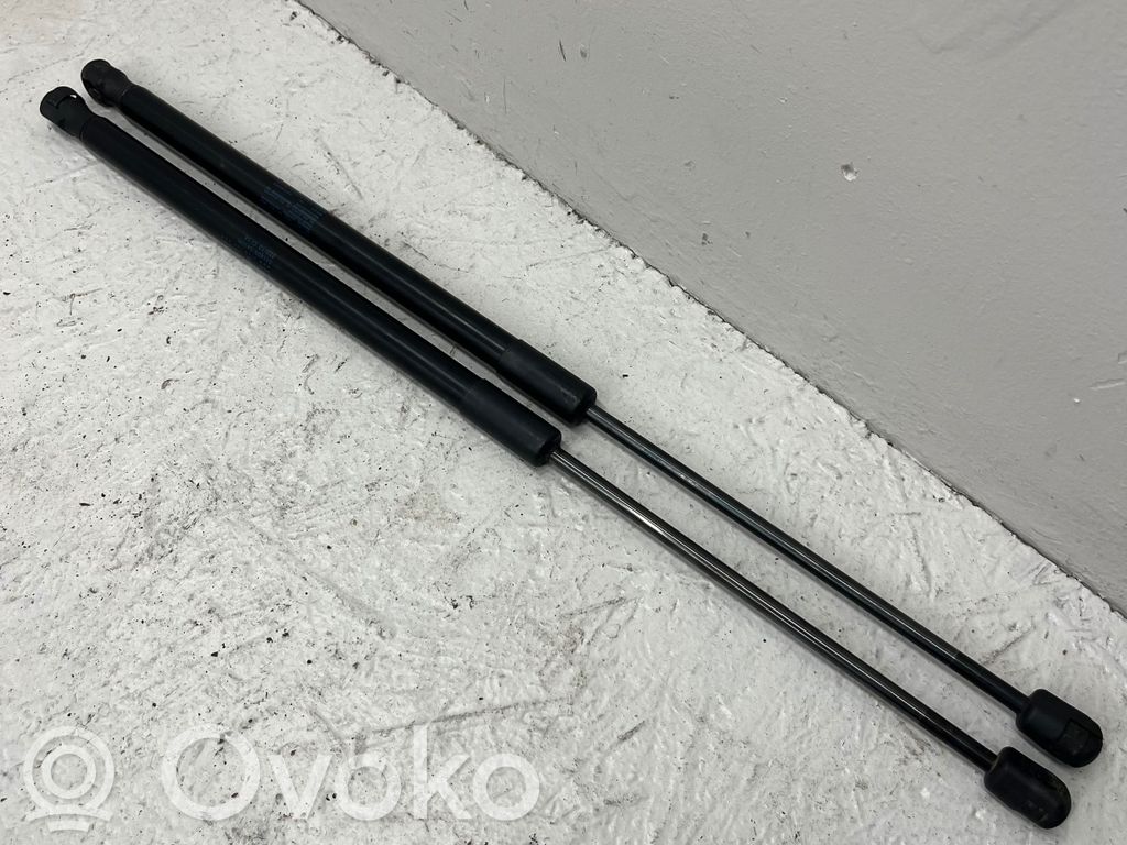 BMW 3 E90 E91 Tailgate/trunk strut/damper 