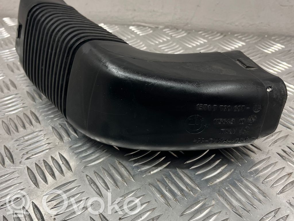 BMW 3 E90 E91 Air intake duct part 