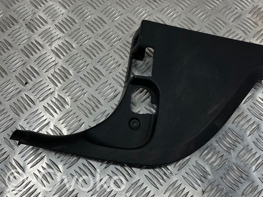 BMW 3 E90 E91 Foot area side trim 