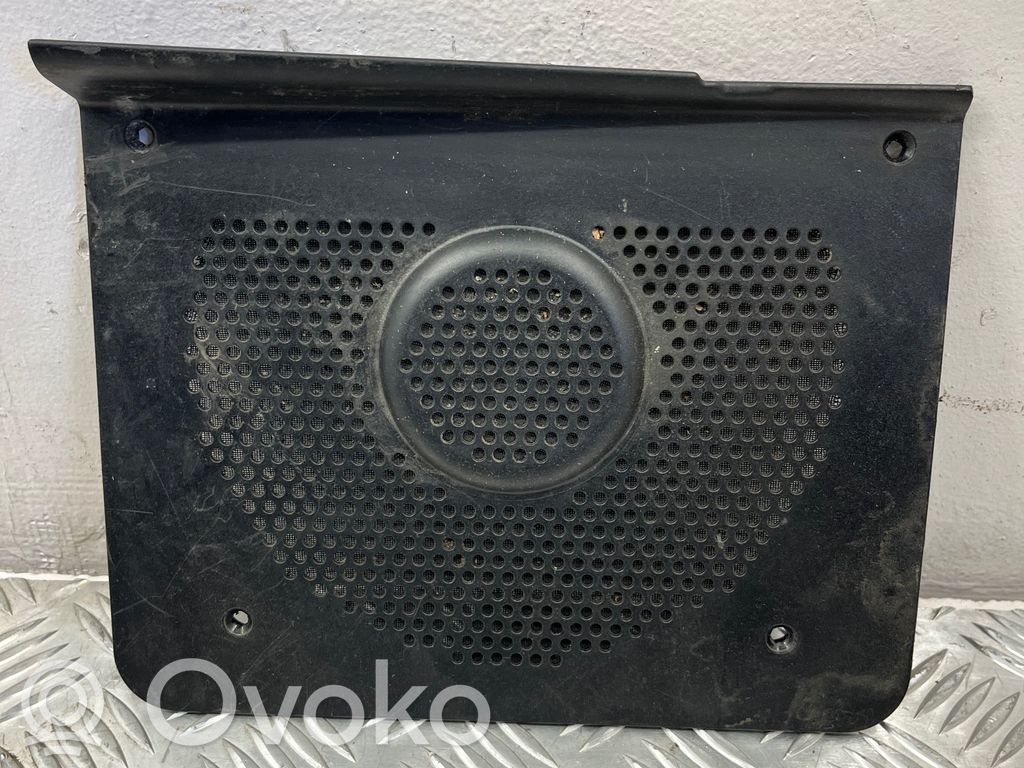 BMW 5 E60 E61 Subwoofera reste/apdare 