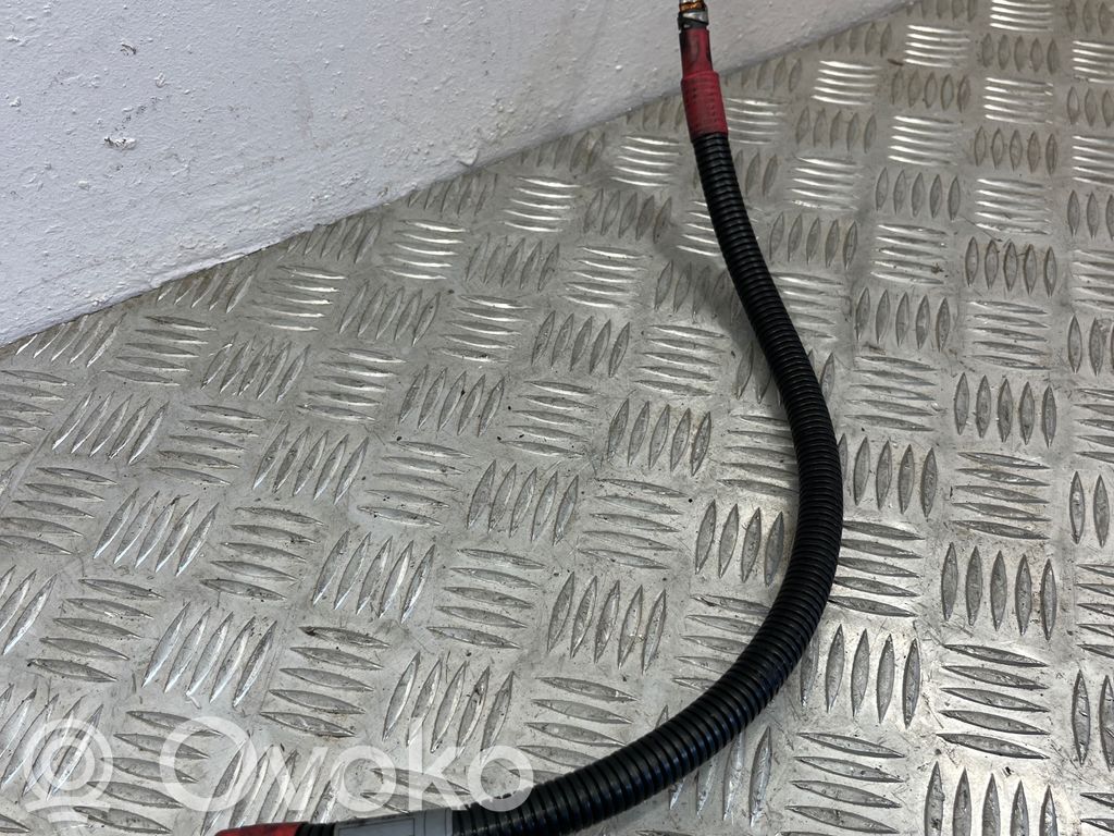 BMW 5 E60 E61 Positive cable (battery) 