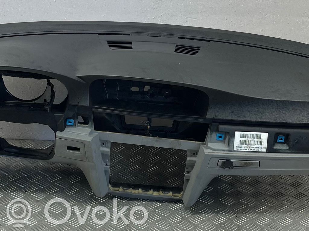 BMW 3 E90 E91 Panelis 