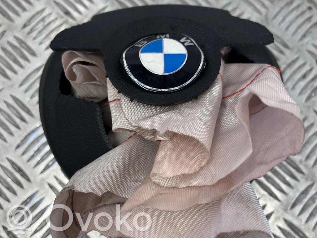 BMW 3 E90 E91 Vairo oro pagalvė 