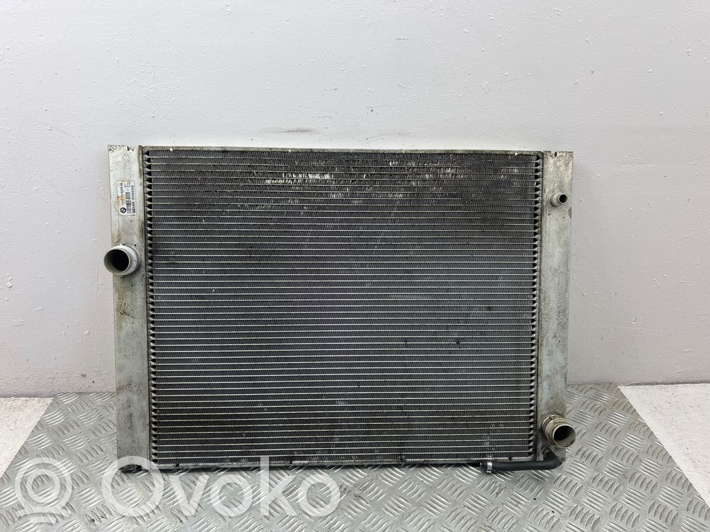 BMW 5 E60 E61 Coolant radiator 