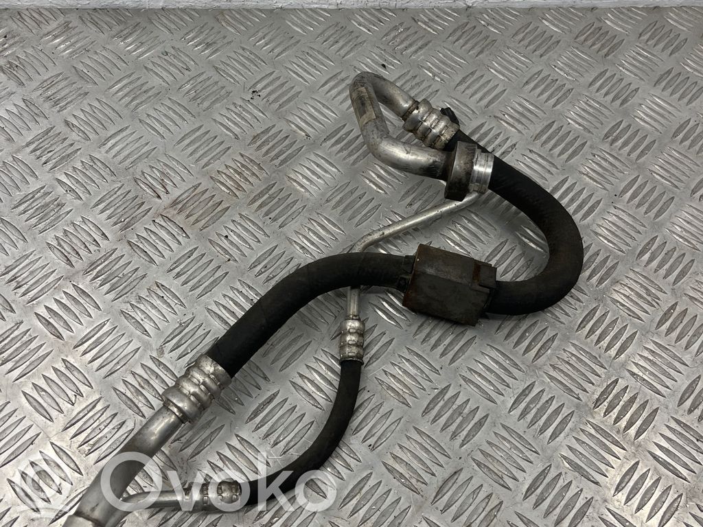 BMW 3 E90 E91 Air conditioning (A/C) pipe/hose 