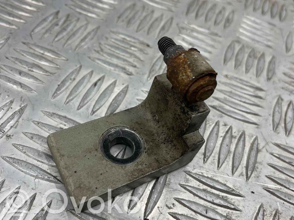 BMW 5 E60 E61 Front door lower hinge 
