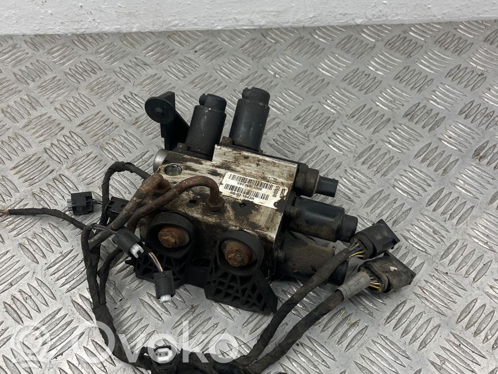 BMW 5 E60 E61 Active stabilizer control/valve assembly 