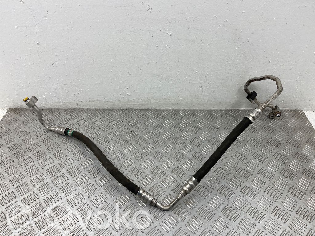 BMW 3 E90 E91 Air conditioning (A/C) pipe/hose 