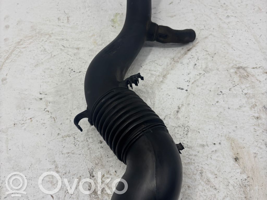 BMW 7 E65 E66 Air intake duct part 