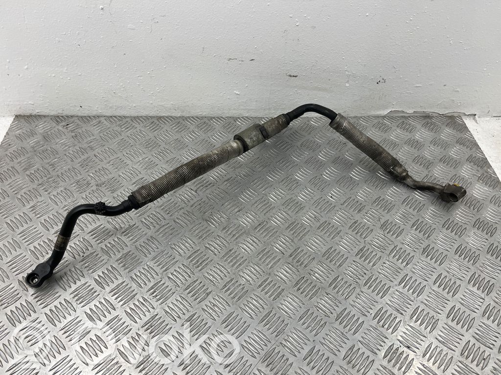 BMW 7 E65 E66 Ilmastointilaitteen putki (A/C) 