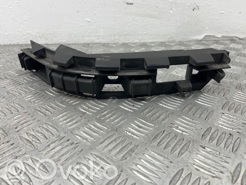 BMW 7 E65 E66 Galinis laikiklis bamperio 