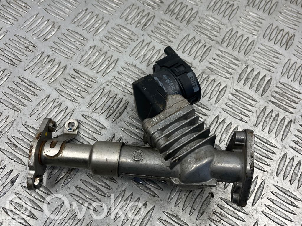 BMW 1 E81 E87 EGR valve 