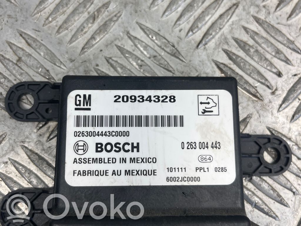 Opel Insignia A Door control unit/module 