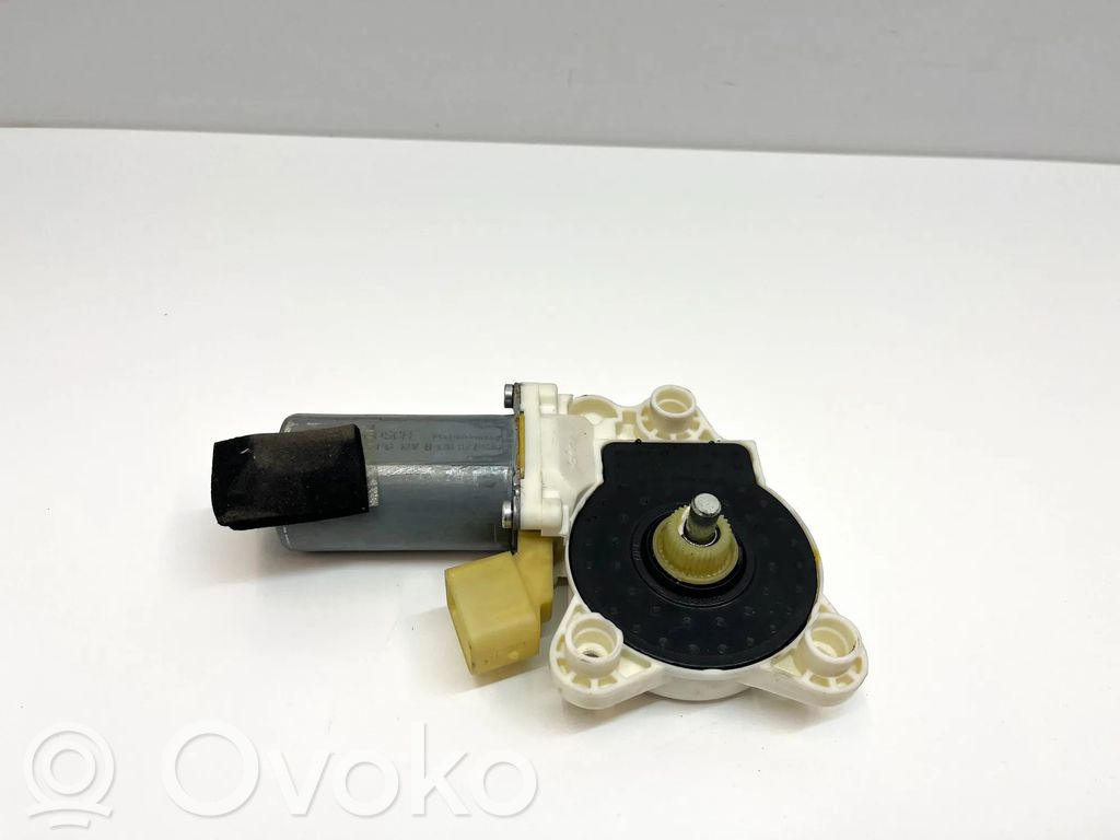 Mercedes-Benz SL R230 Silnik regulatora szyby drzwi przednich 