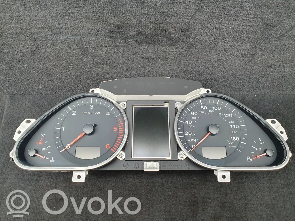 Audi Q7 4L Licznik / Prędkościomierz 