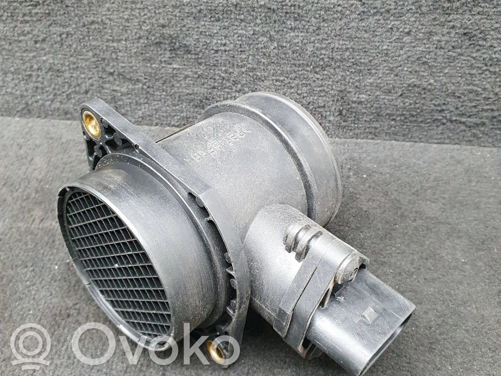 Audi A4 S4 B7 8E 8H Przepływomierz masowy powietrza MAF 