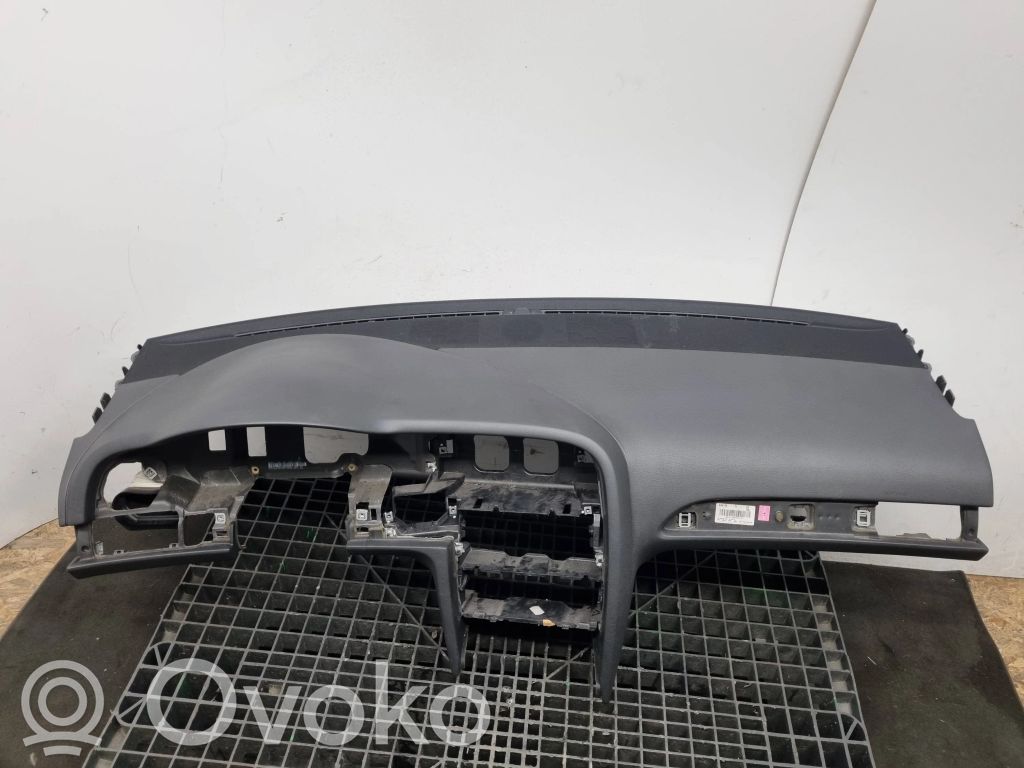 Audi A6 S6 C6 4F Panelis 