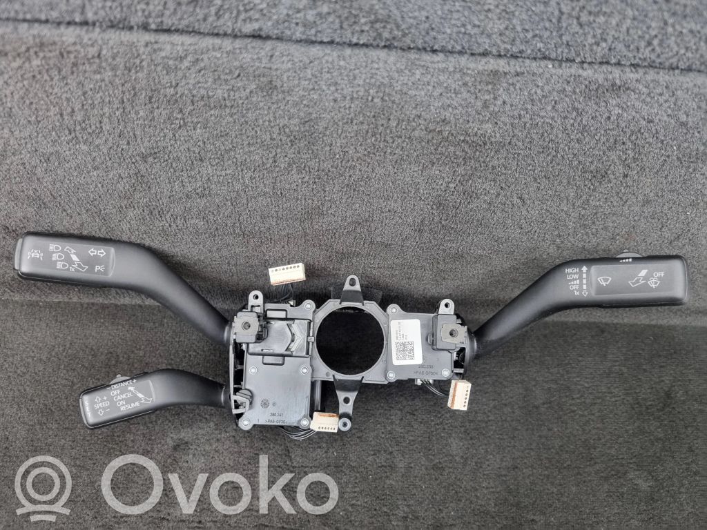 Volkswagen PASSAT B7 Manetka / Przełącznik kierunkowskazów wycieraczek 