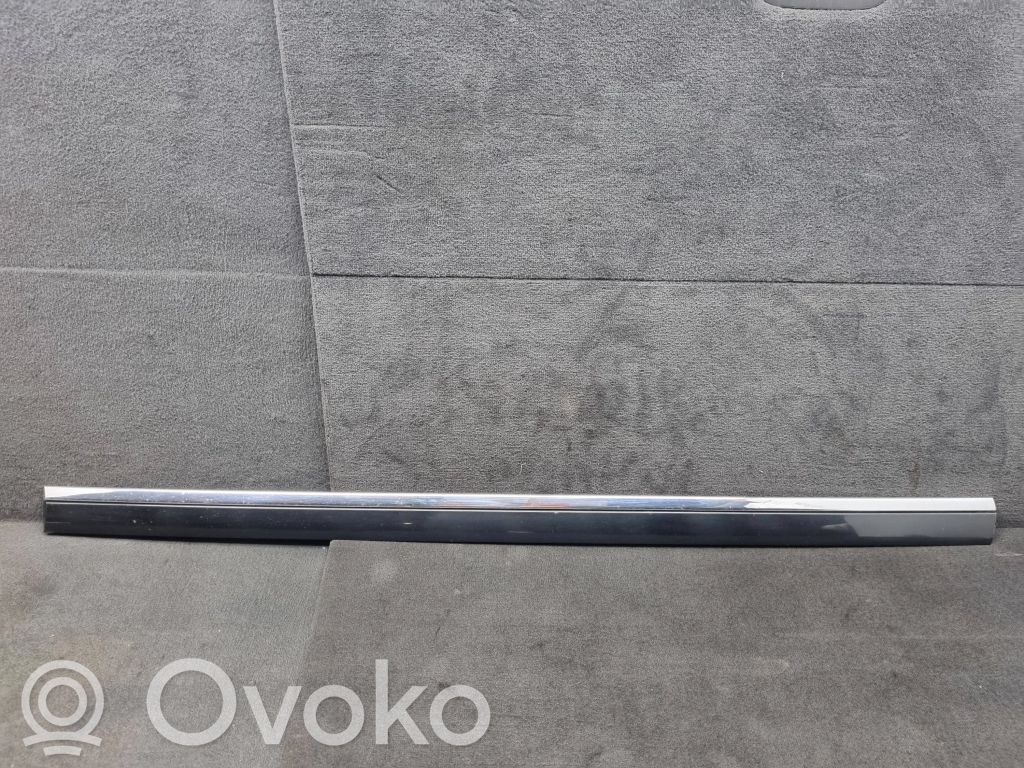 Audi A8 S8 D3 4E Etuoven lista (muoto) 