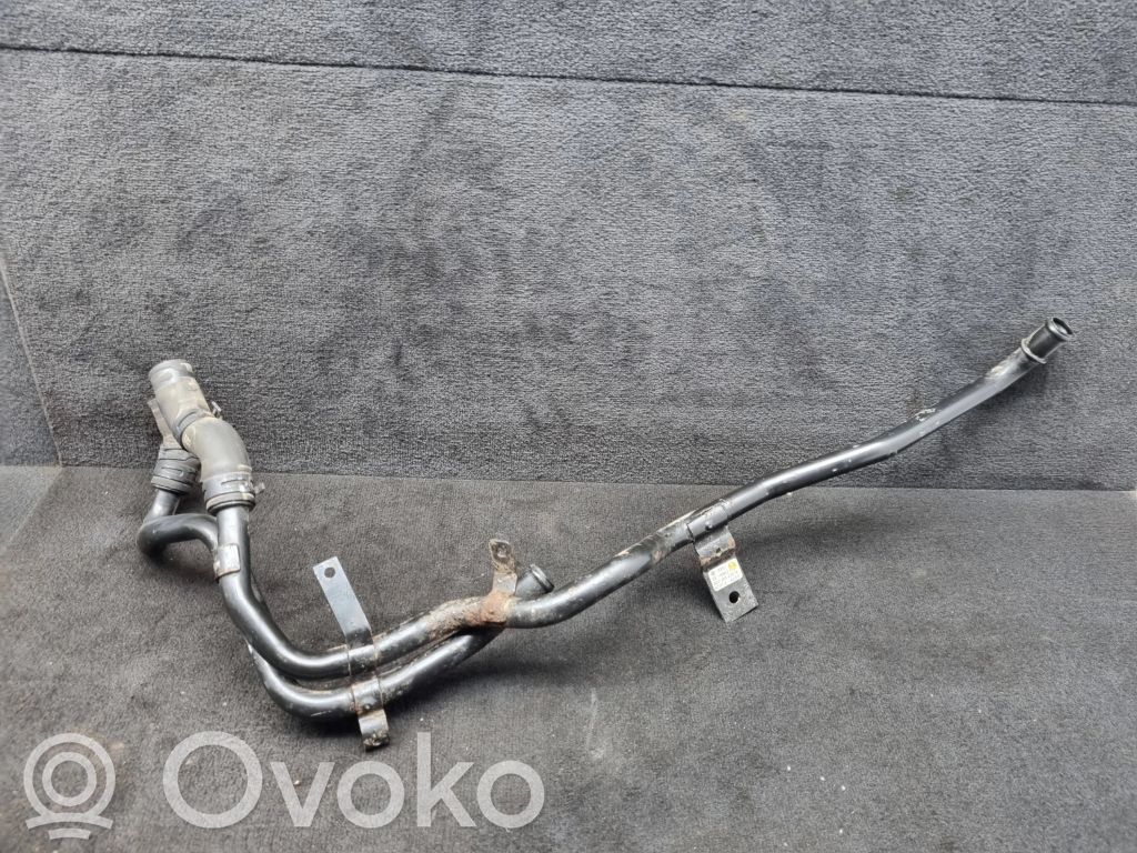Audi A8 S8 D3 4E Engine coolant pipe/hose 
