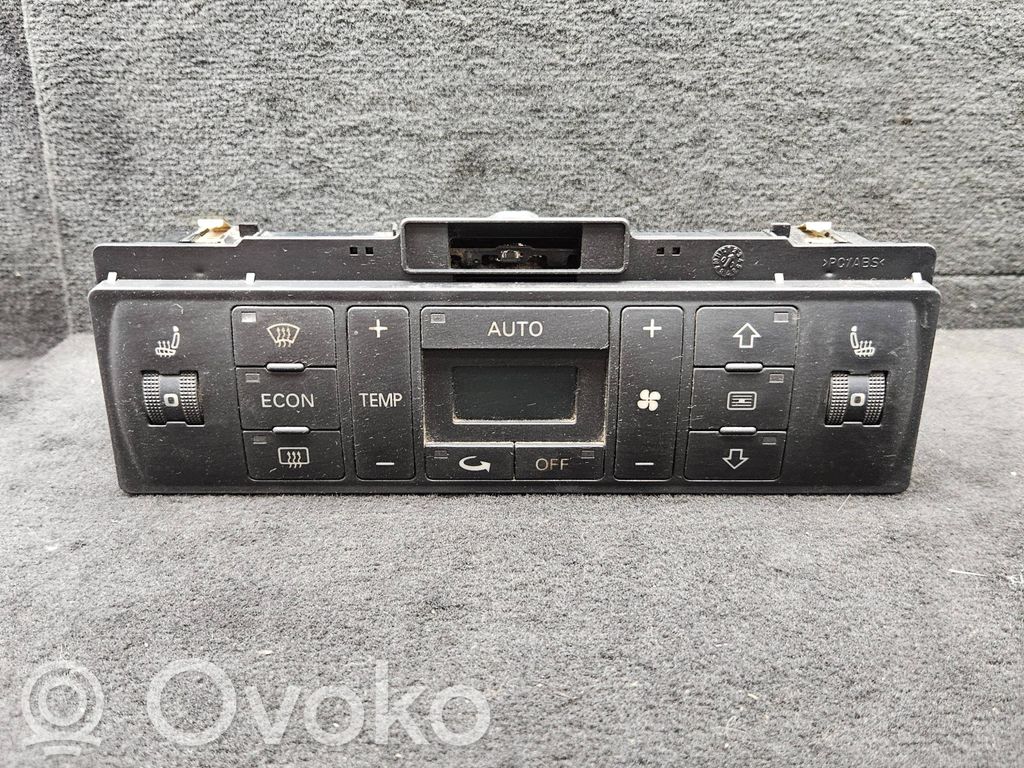 Audi A4 S4 B5 8D Climate control unit 