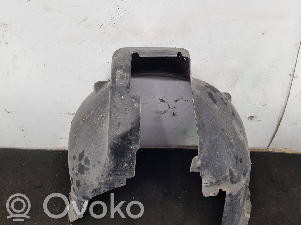 Audi A2 Apakšspārns 