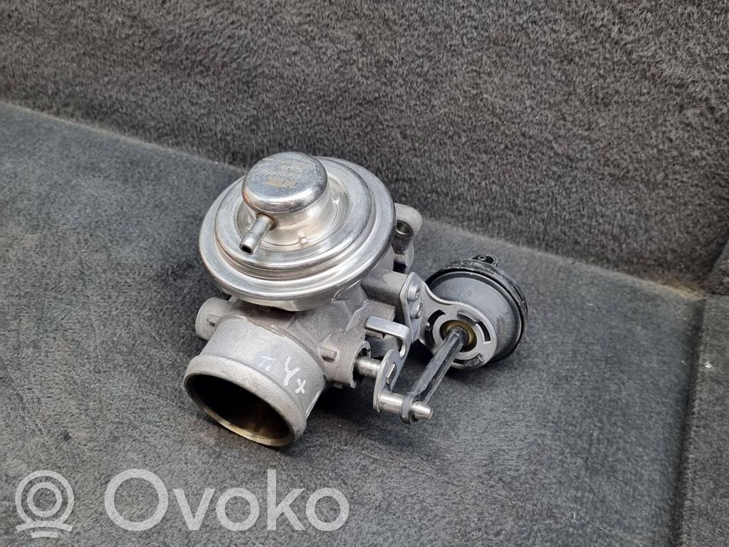 Audi A4 S4 B5 8D Zawór EGR 