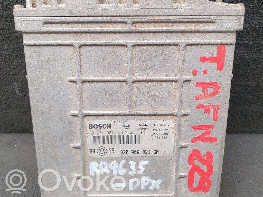 Volkswagen Golf III Engine control unit/module 