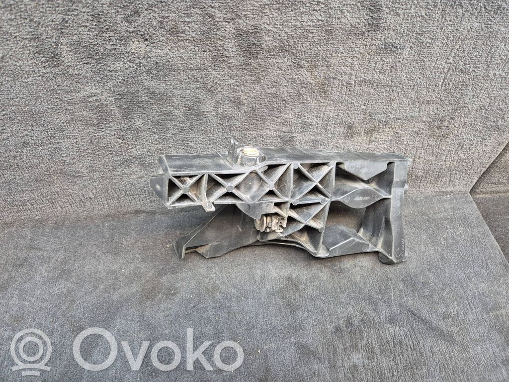 Audi A6 Allroad C7 Headlight/headlamp mounting bracket 