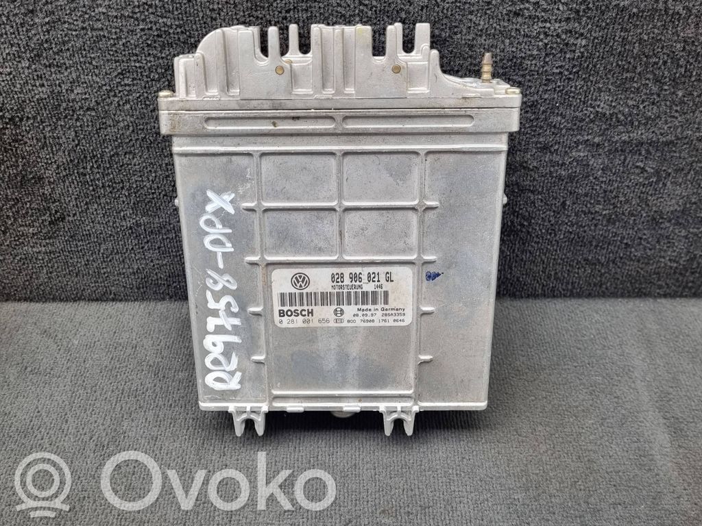 Volkswagen PASSAT B5 Engine control unit/module 