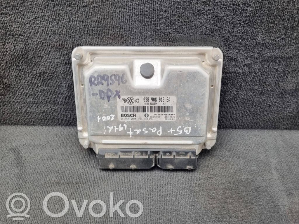 Volkswagen PASSAT B5.5 Engine control unit/module 