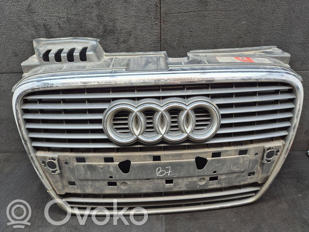 Audi A4 S4 B7 8E 8H Etupuskurin ylempi jäähdytinsäleikkö 
