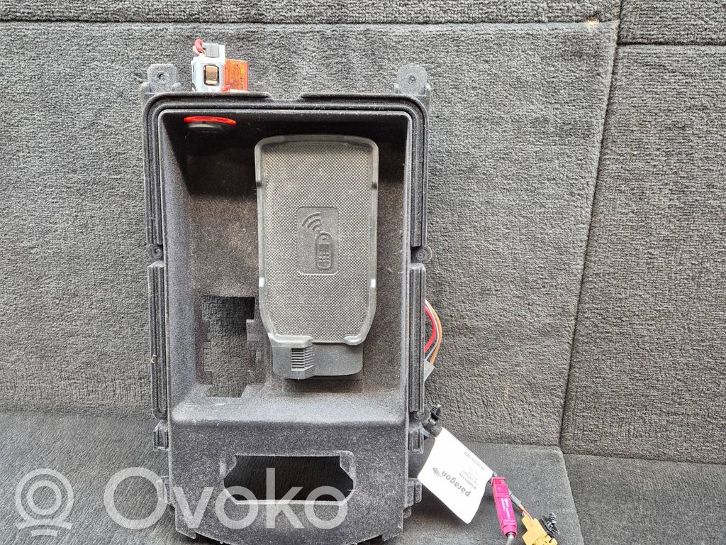 Audi A6 S6 C7 4G Wireless charging module 