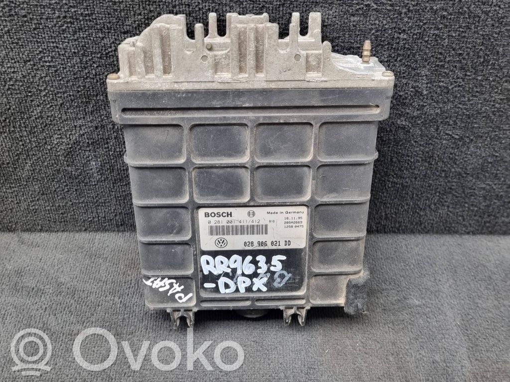 Volkswagen PASSAT B4 Engine control unit/module 