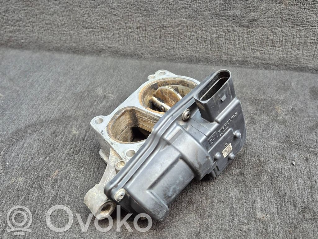 Audi A4 S4 B8 8K Droselinė sklendė 
