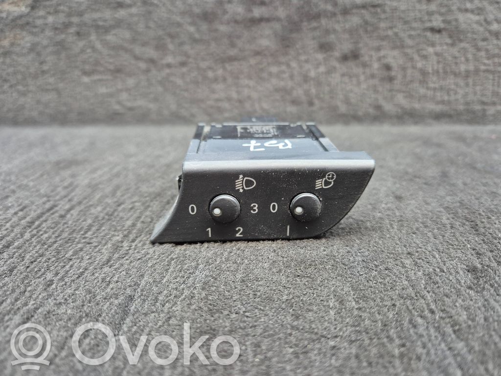 Audi A4 S4 B7 8E 8H Interruptor de control de altura del faro delantero 
