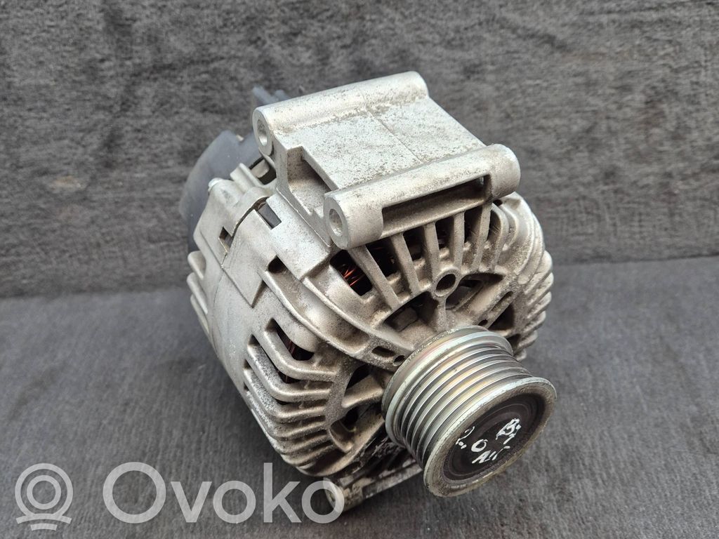 Audi A4 S4 B7 8E 8H Ģenerators 