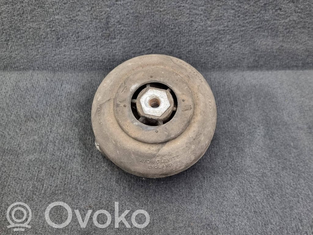 Audi A8 S8 D2 4D Engine mount bracket 