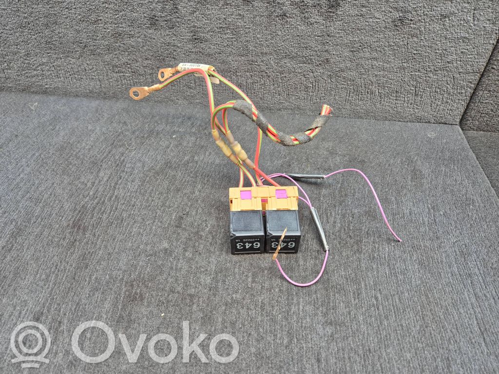 Audi A6 S6 C6 4F Inne przekaźniki 