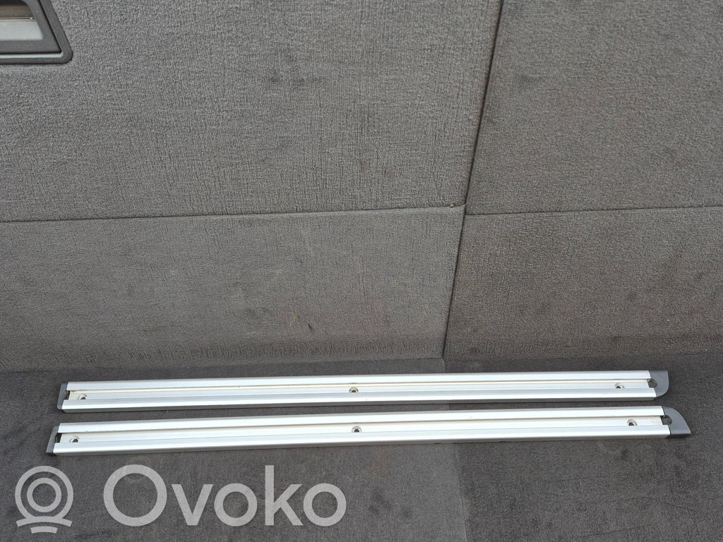 Audi Q8 Panou separare portbagaj 