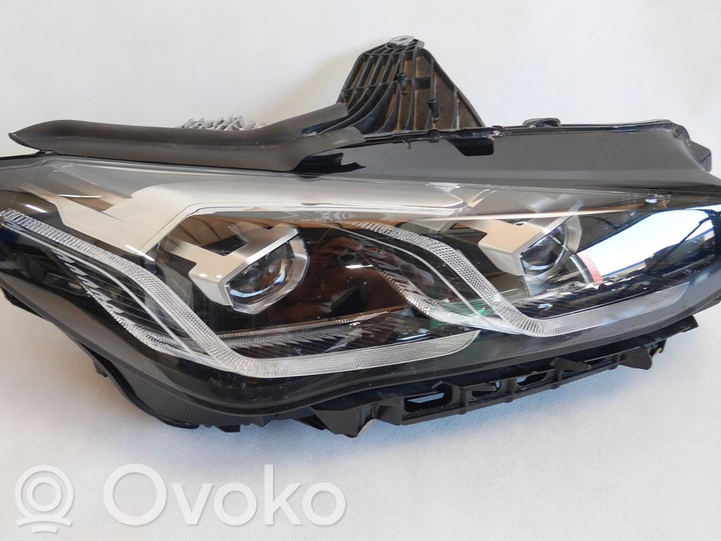 BMW 2 Active Tourer U06 Scheinwerfer 