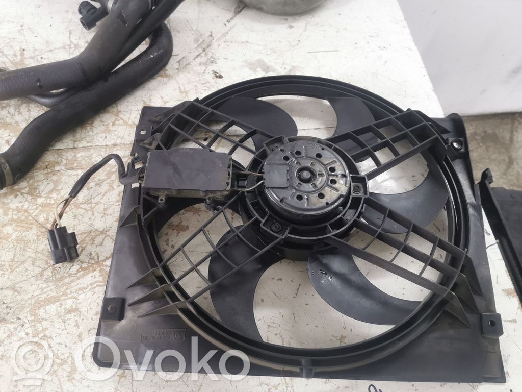 BMW 3 E46 Elektrisks radiatoru ventilators 