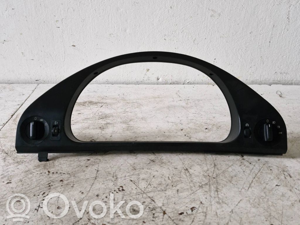 Lukturu slēdzis   8159735