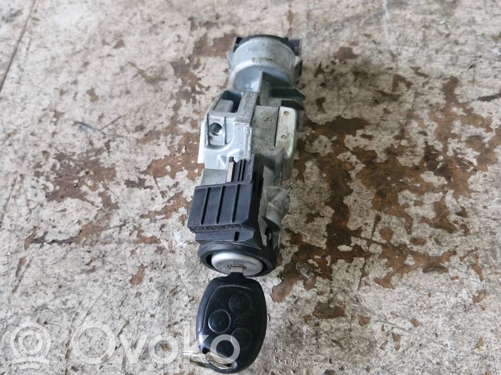 Užvedimo spynelė   3M513F880AC